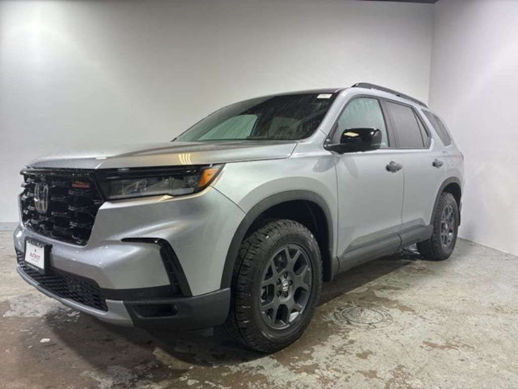 New 2025 Honda Pilot TrailSport SUV
