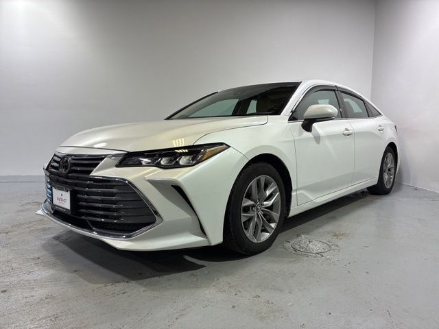 2020 Toyota Avalon XLE's photo