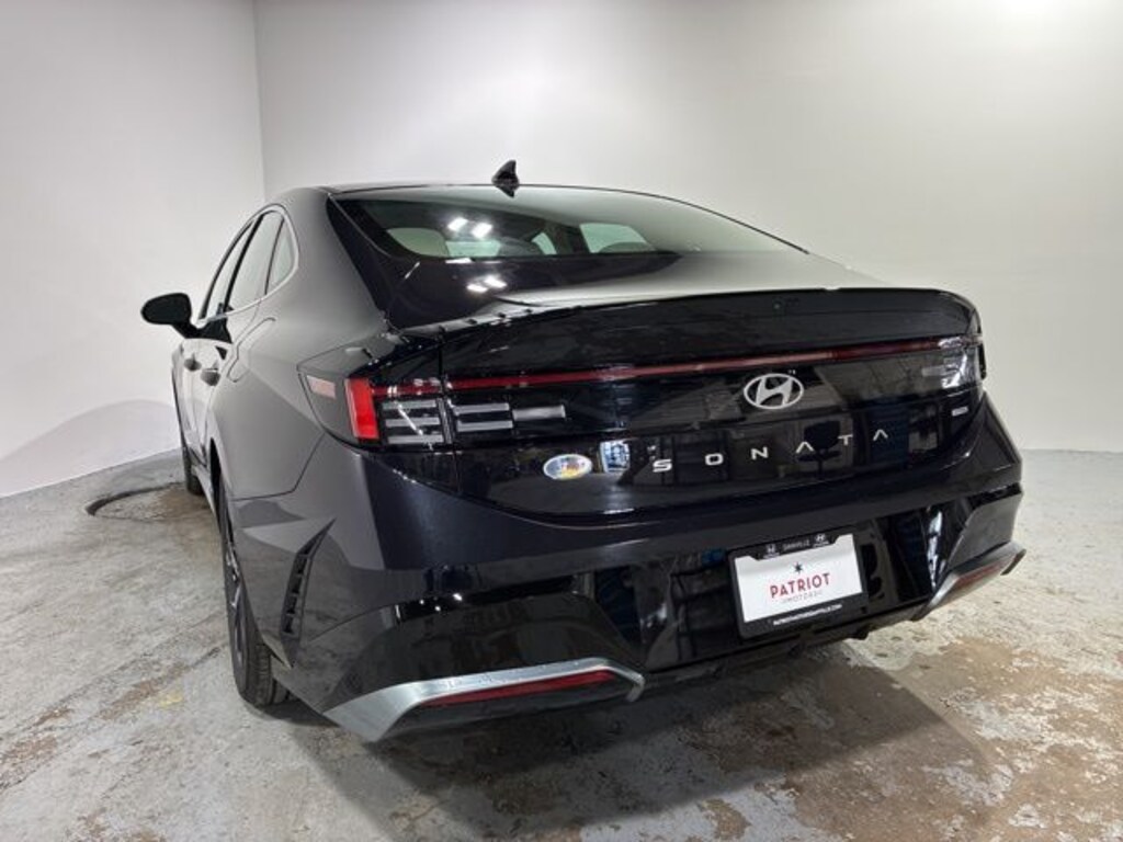 Used 2025 Hyundai Sonata SEL Sedan