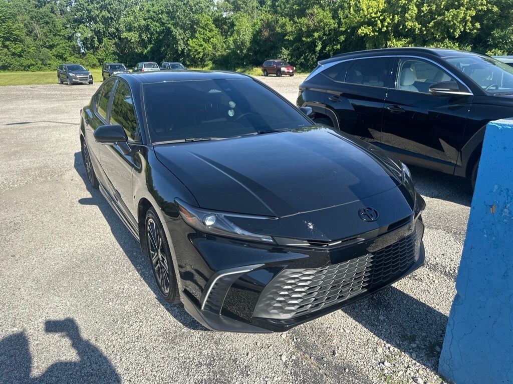 Used 2026 Toyota Camry SE Sedan