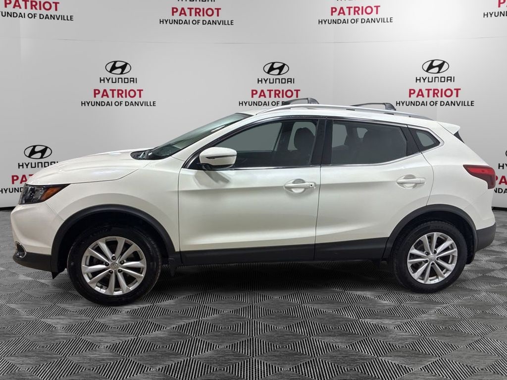 Used 2017 Nissan Rogue Sport SV SUV