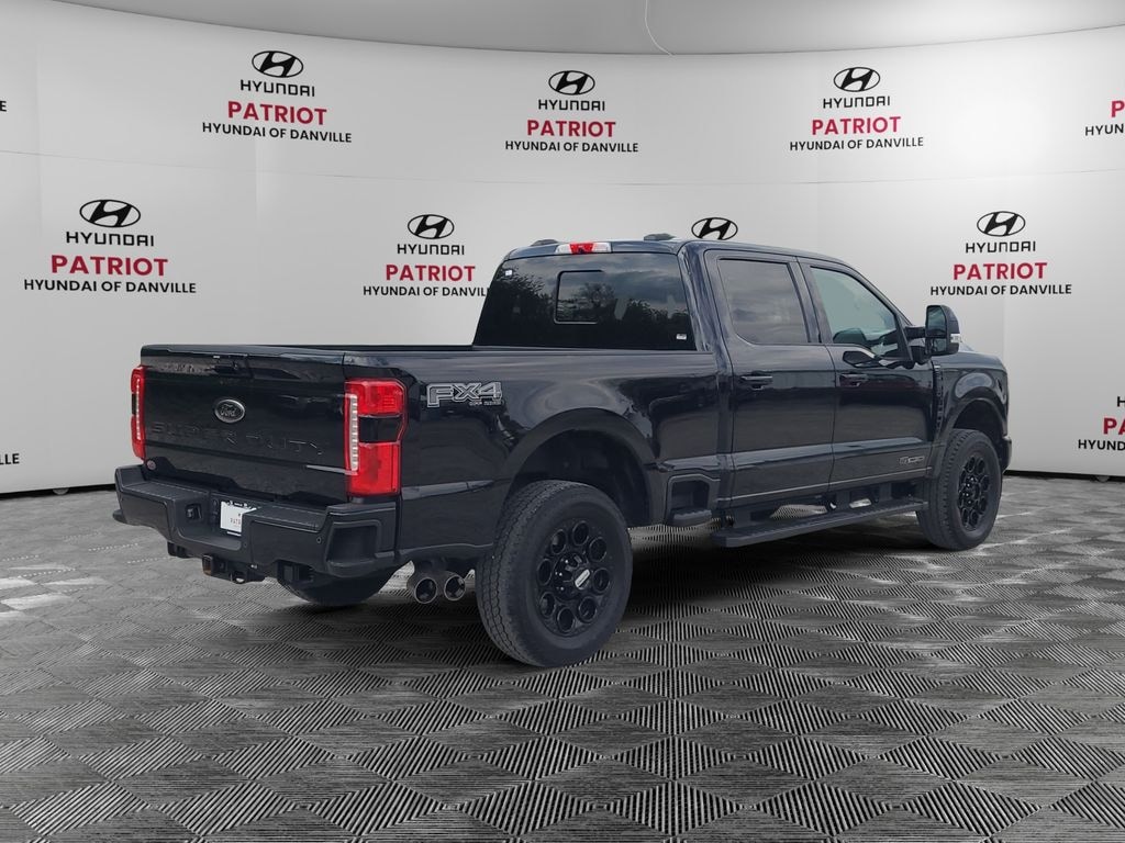 Used 2024 Ford F-250SD Lariat Truck