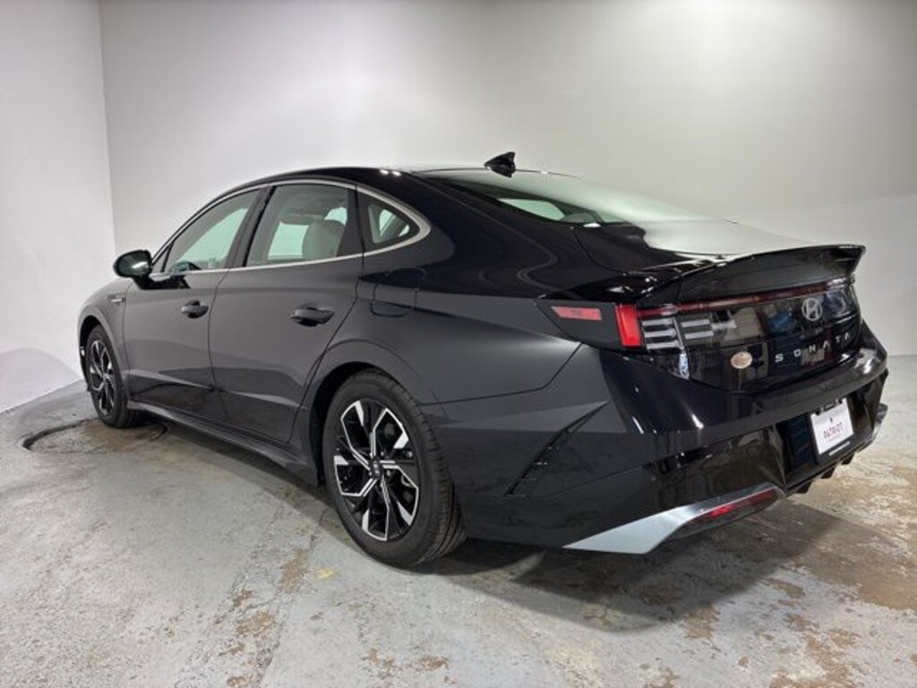 Used 2025 Hyundai Sonata SEL Sedan