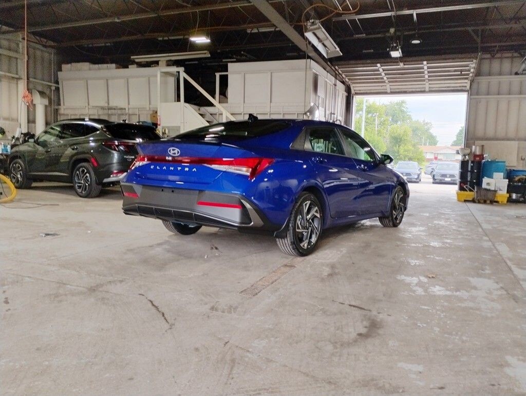 Used 2025 Hyundai Elantra SEL Sport Sedan