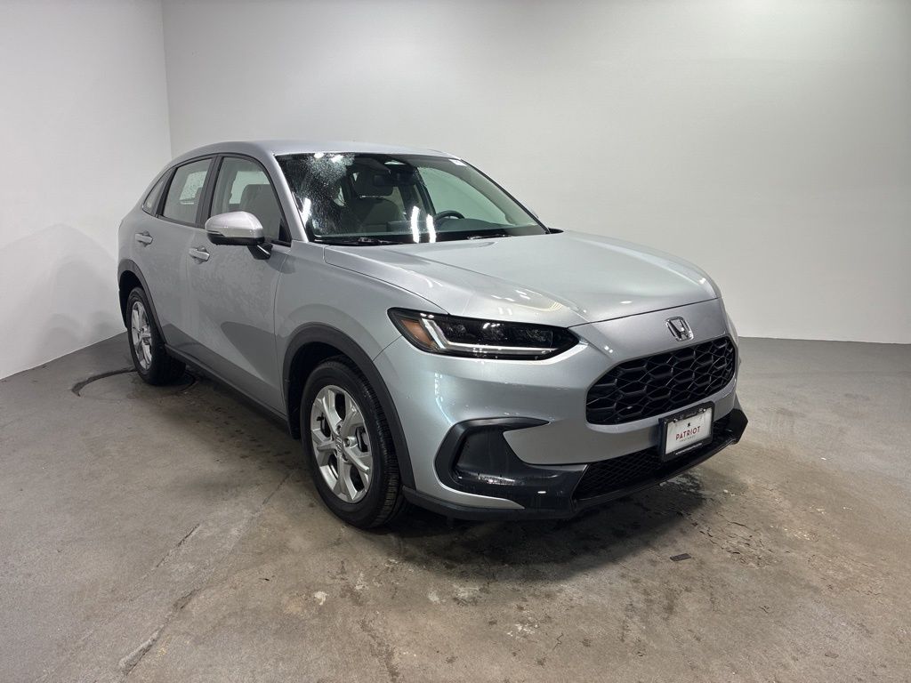 2025 Honda HR-V LX's photo