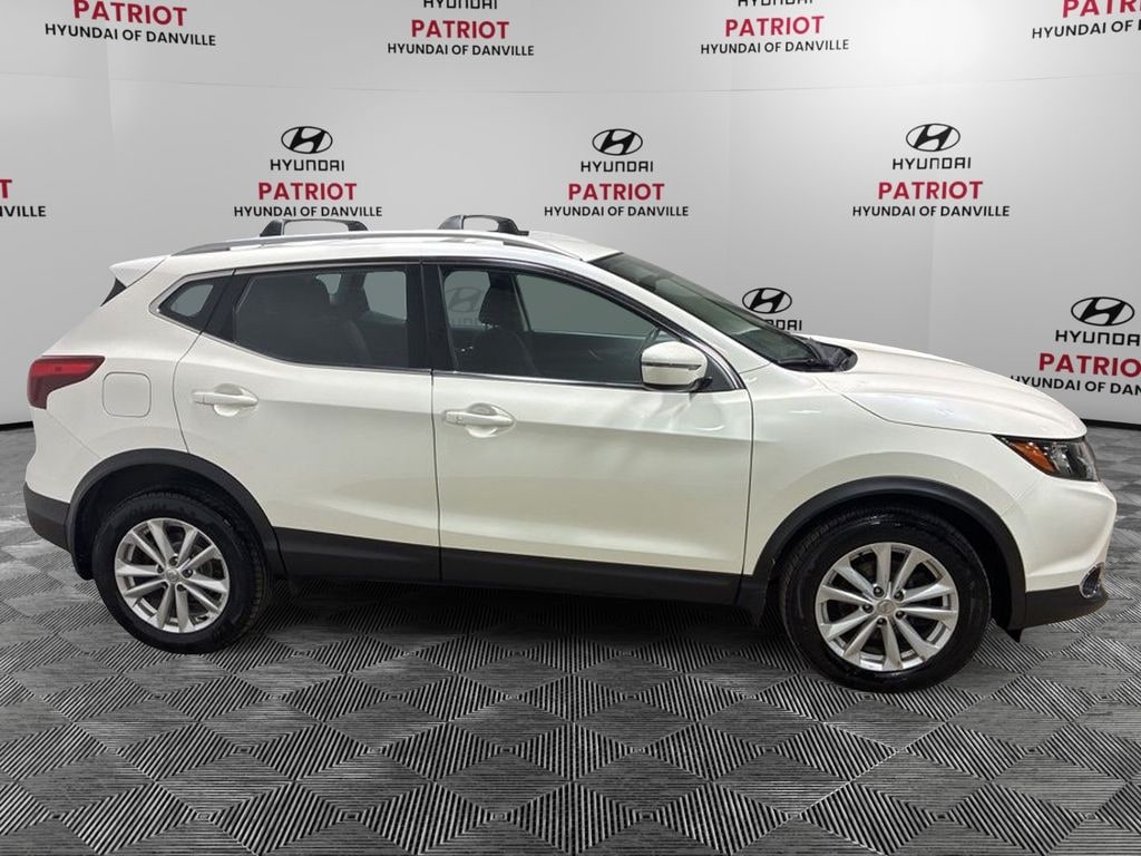 Used 2017 Nissan Rogue Sport SV SUV