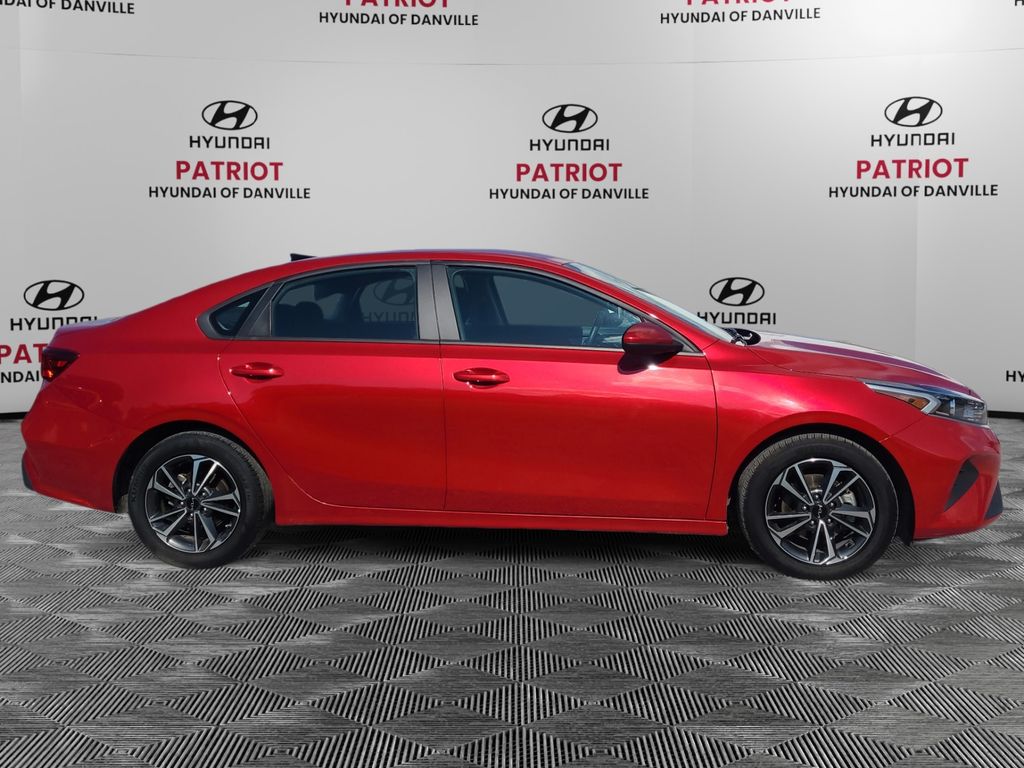 Used 2024 Kia Forte LXS with VIN 3KPF24AD7RE763781 for sale in Danville, IL