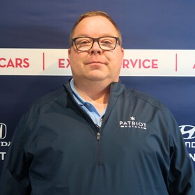 Staff member Ben Hall from ID_41cbe0efb33d