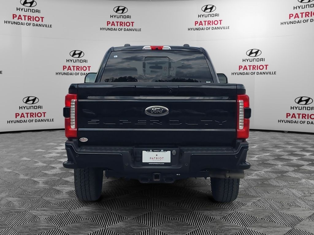 Used 2024 Ford F-250SD Lariat Truck