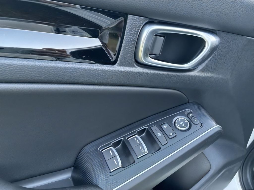 2026 Honda Civic Hatchback Sport Touring - Photo 20