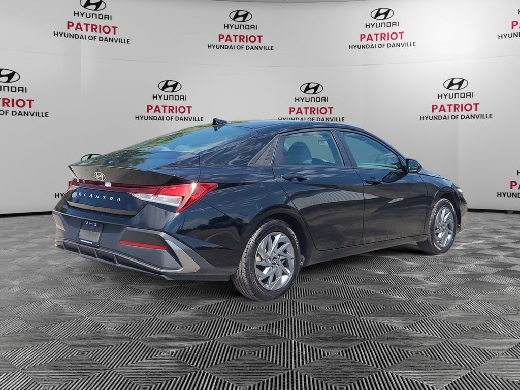 Used 2024 Hyundai Elantra SEL Sedan
