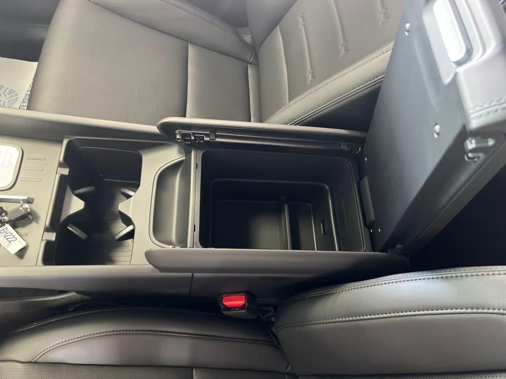 2026 Hyundai Santa Fe Limited - Photo 26