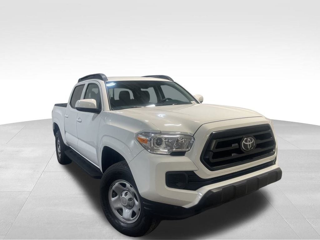 2023 Toyota Tacoma SR's photo
