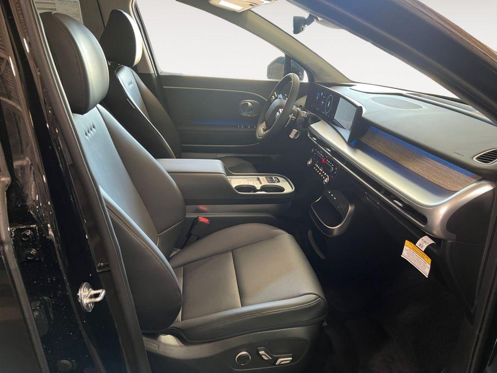2026 Hyundai IONIQ 9 SEL - Photo 13