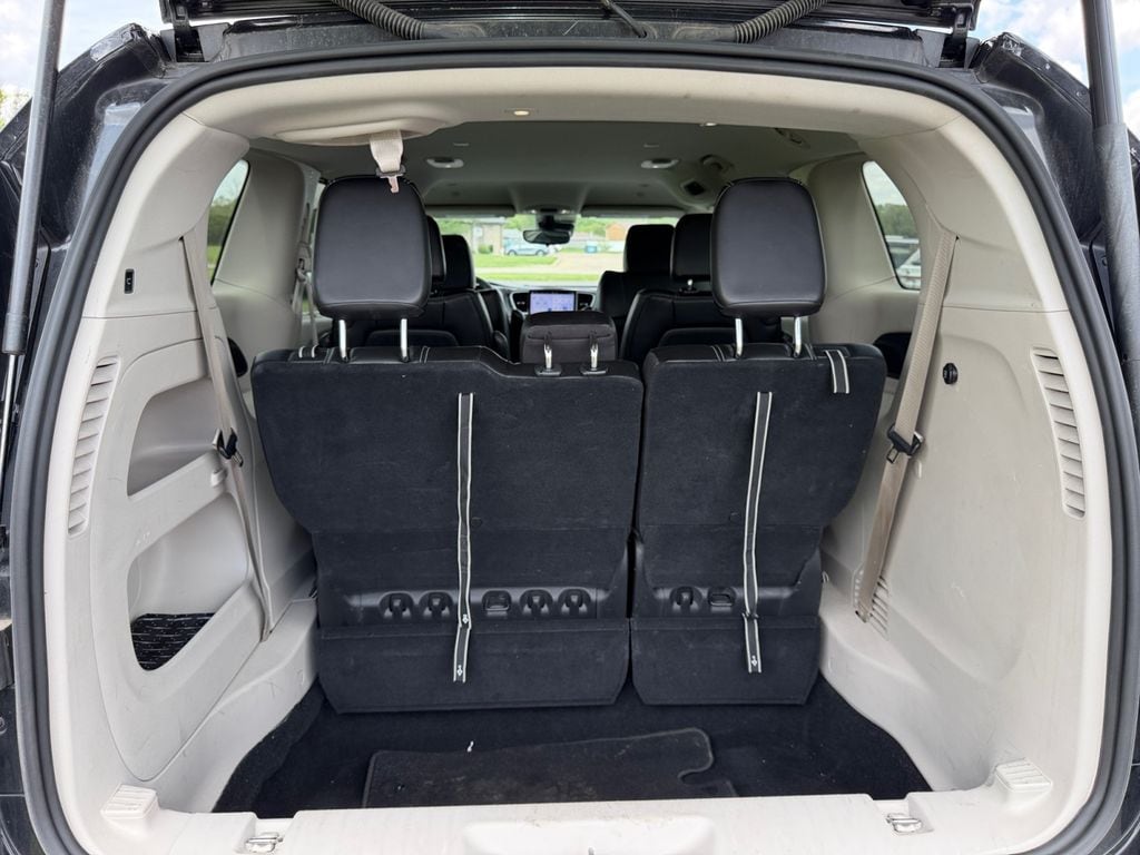 2024 Chrysler Pacifica Touring L - Photo 23