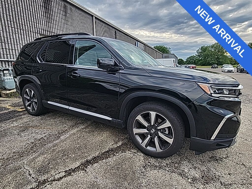 Used 2025 Honda Pilot Elite SUV