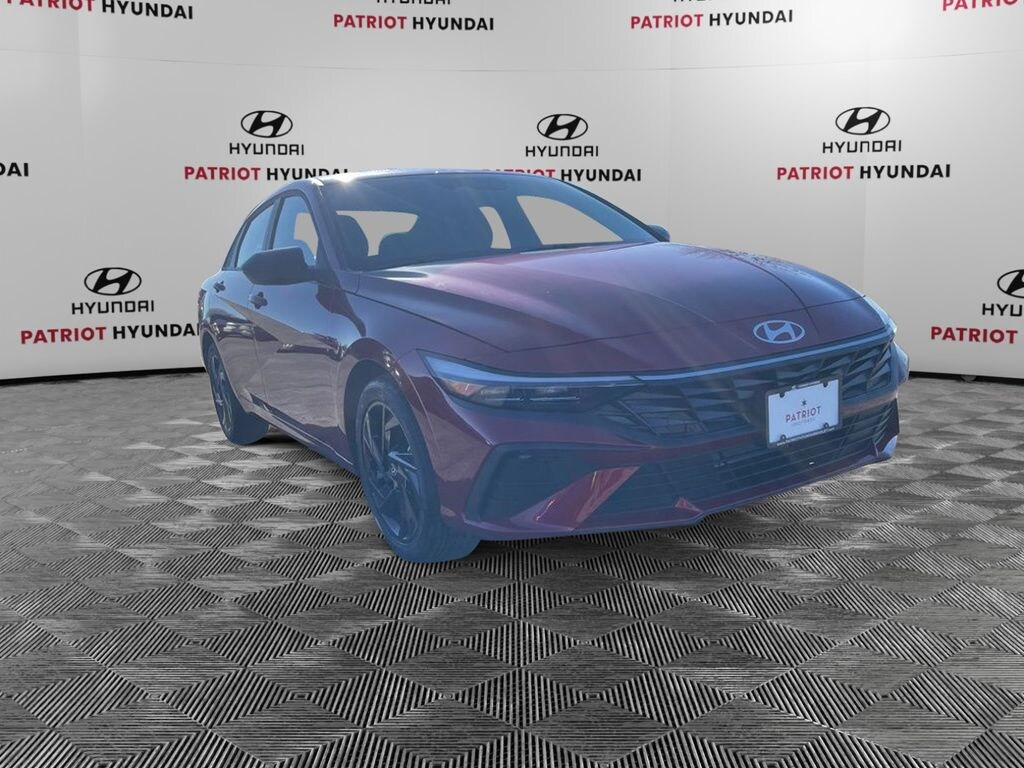 New 2026 Hyundai Elantra SEL Sport Sedan