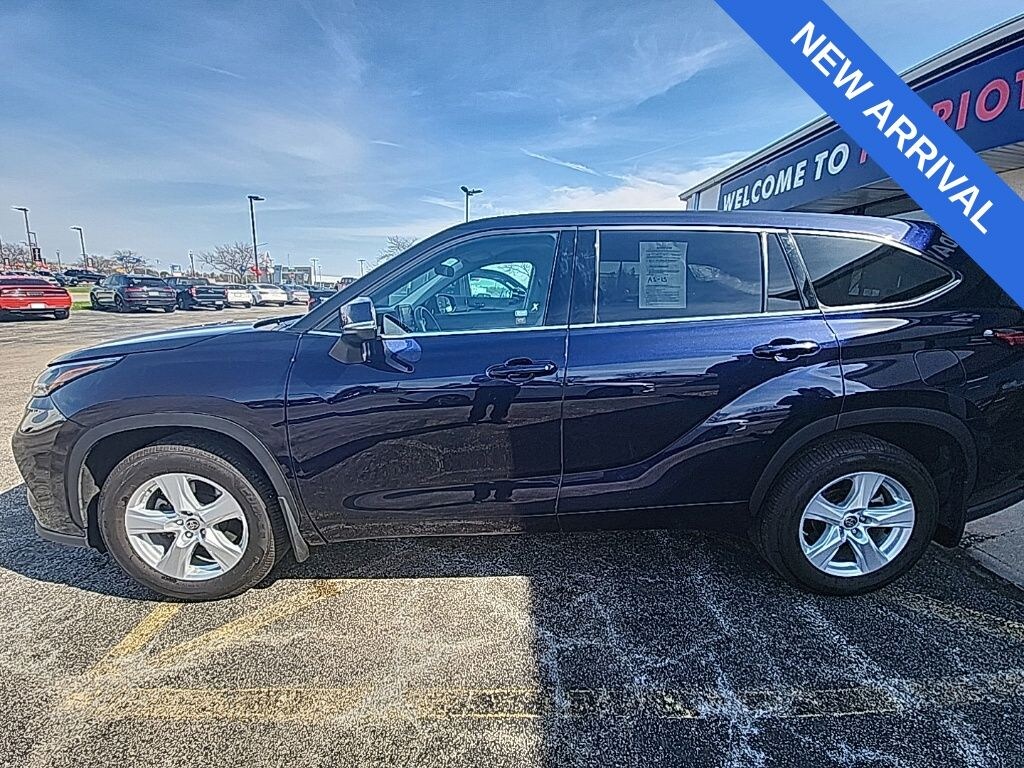Used 2020 Toyota Highlander LE SUV