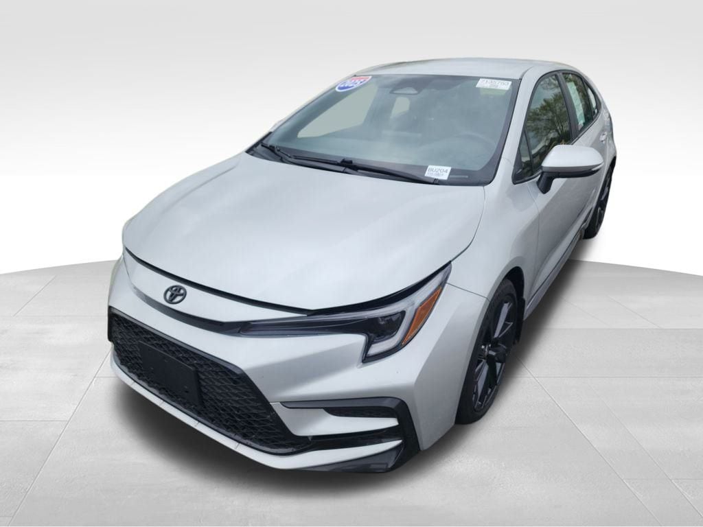 2025 Toyota Corolla SE's photo