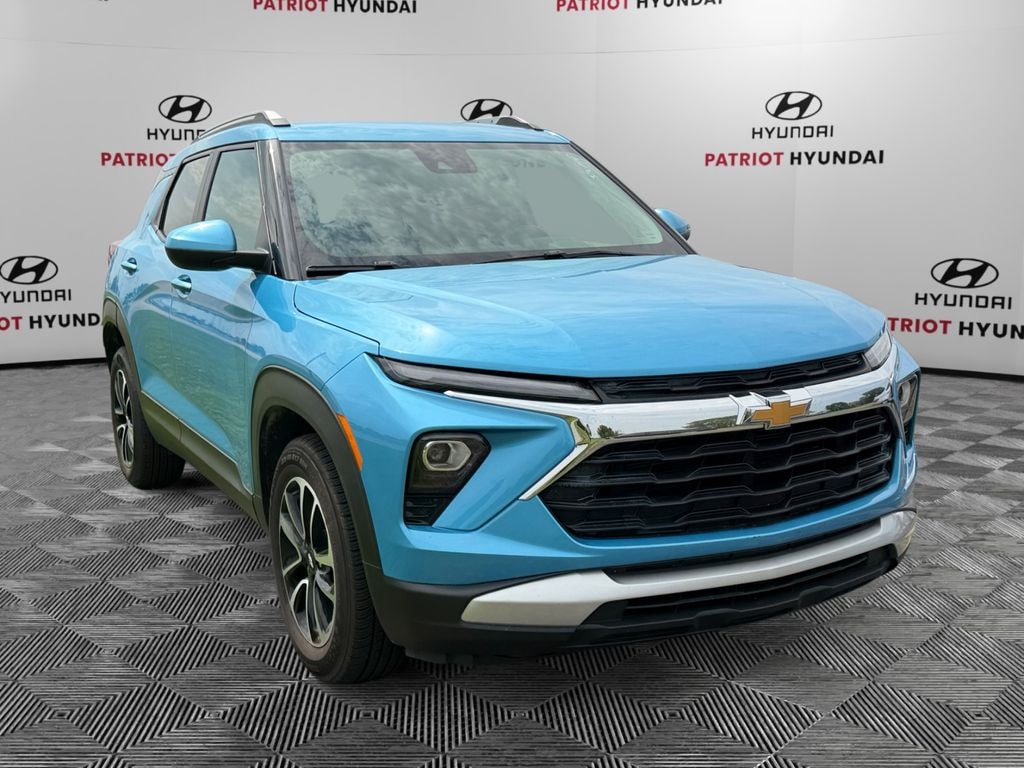 Used 2025 Chevrolet Trailblazer LT SUV