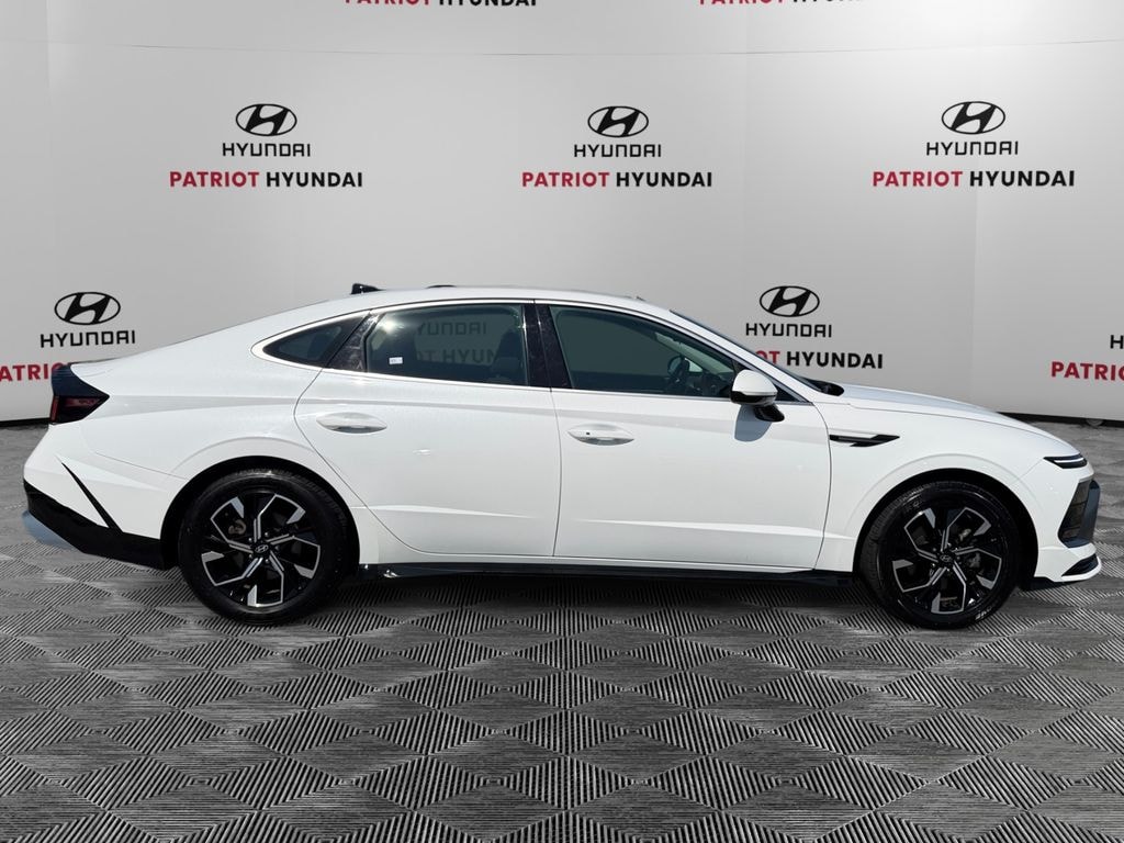 Used 2025 Hyundai Sonata SEL Sedan