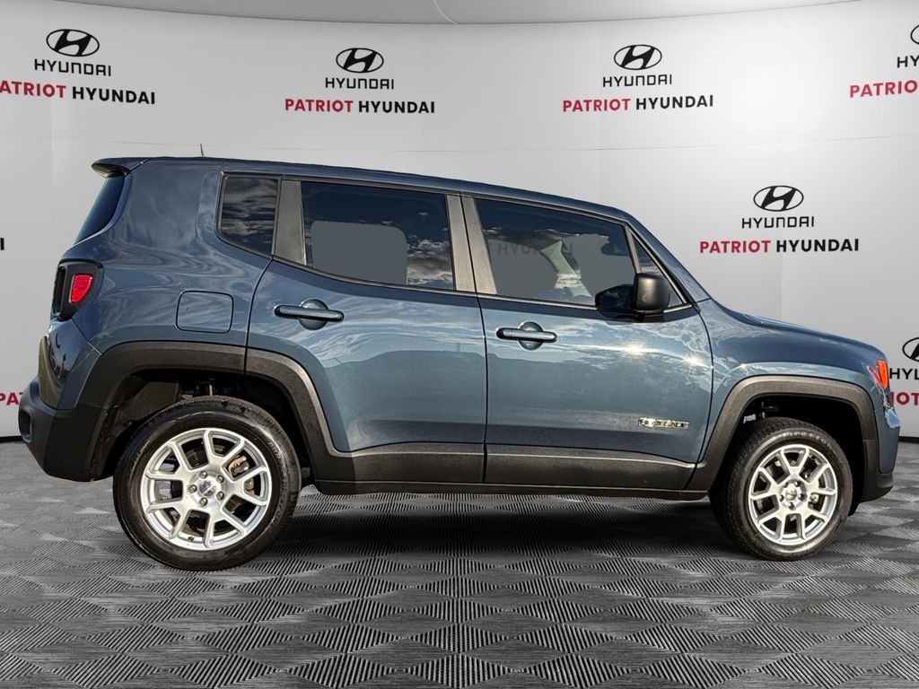Used 2023 Jeep Renegade Latitude SUV