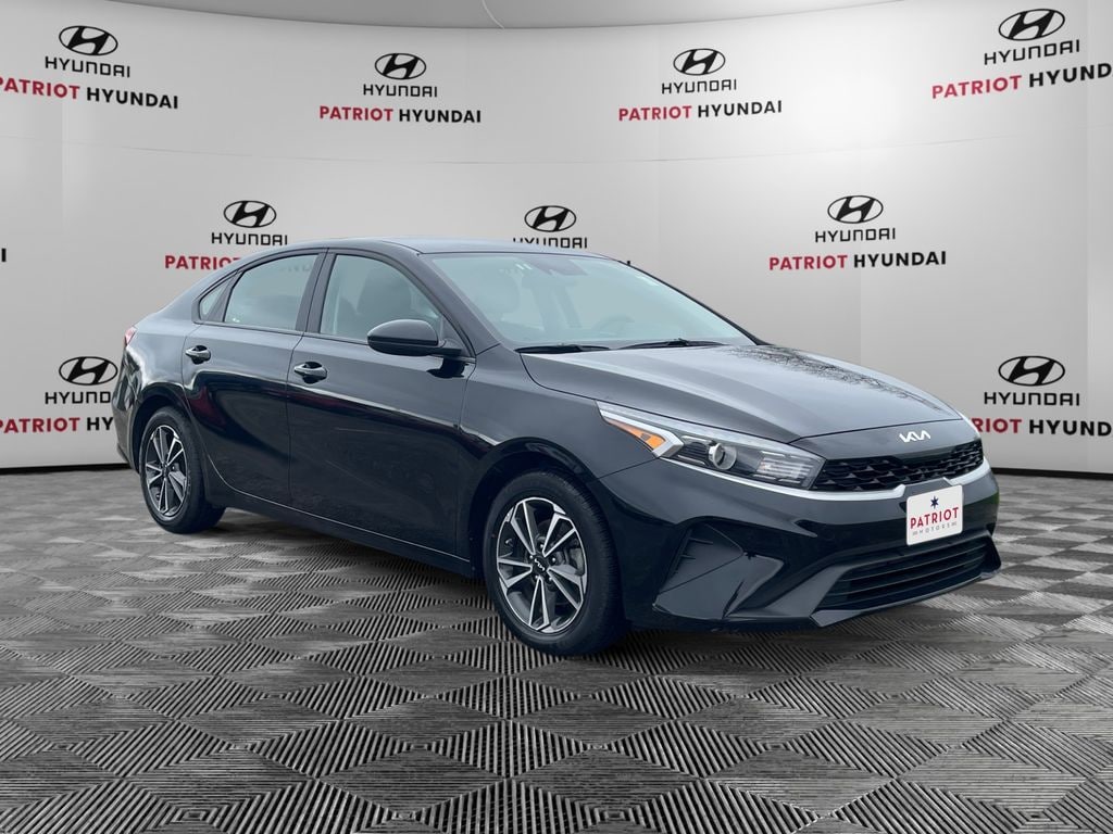 Used 2024 Kia Forte LXS Sedan