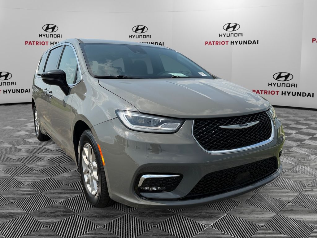 2025 Chrysler Pacifica
