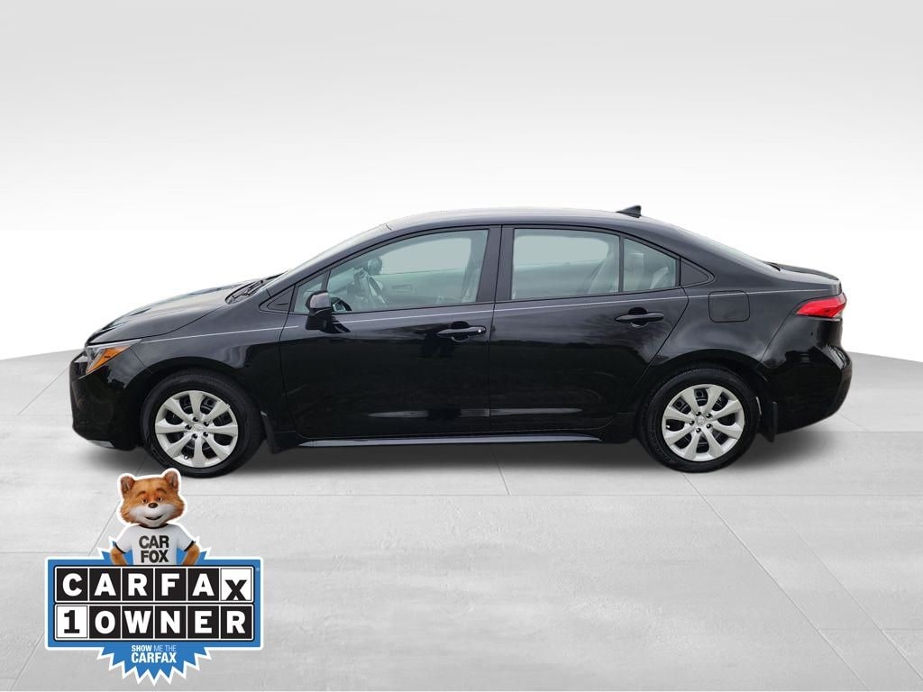 Used 2025 Toyota Corolla LE Sedan