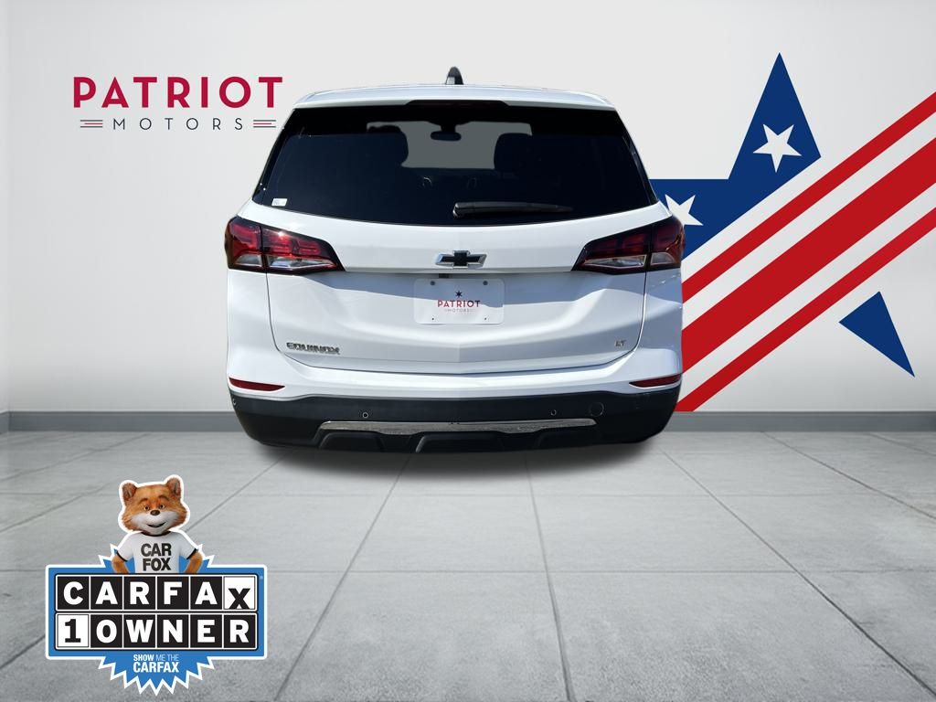 2024 Chevrolet Equinox photo 2