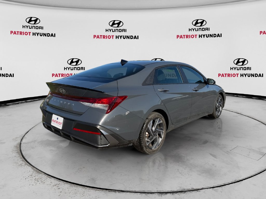 Used 2025 Hyundai Elantra SEL Sport Sedan