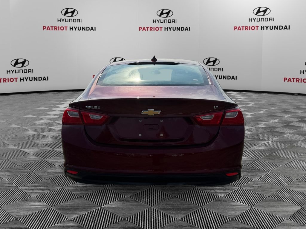Used 2016 Chevrolet Malibu LT w/1LT Sedan