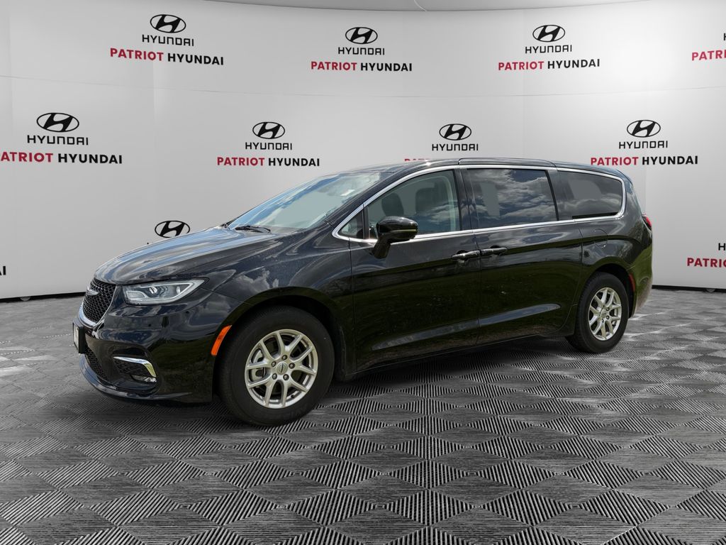 2024 Chrysler Pacifica Touring L - Photo 7