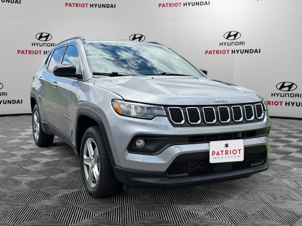 Used 2024 Jeep Compass Latitude SUV