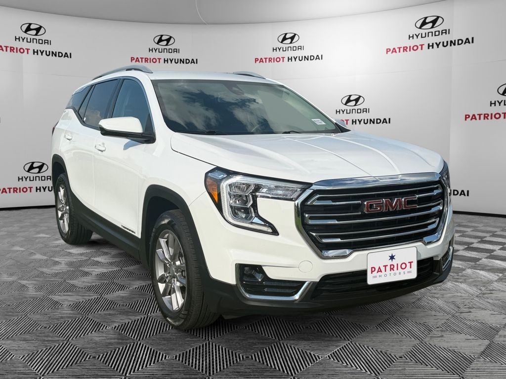 Used 2024 GMC Terrain SLT SUV
