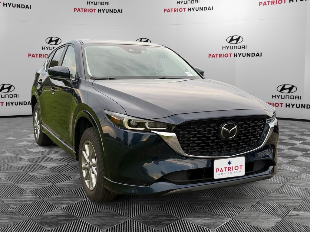 2025 Mazda CX-5 S Preferred package Auto AWD's photo