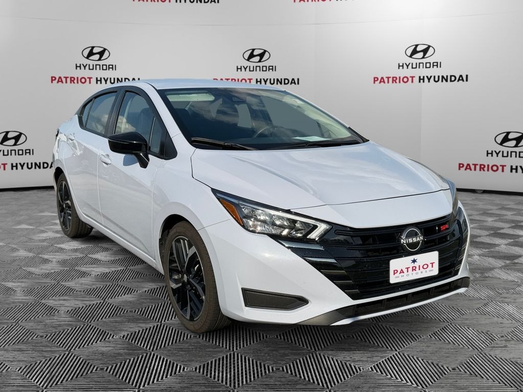 Used 2024 Nissan Versa 1.6 SR Sedan