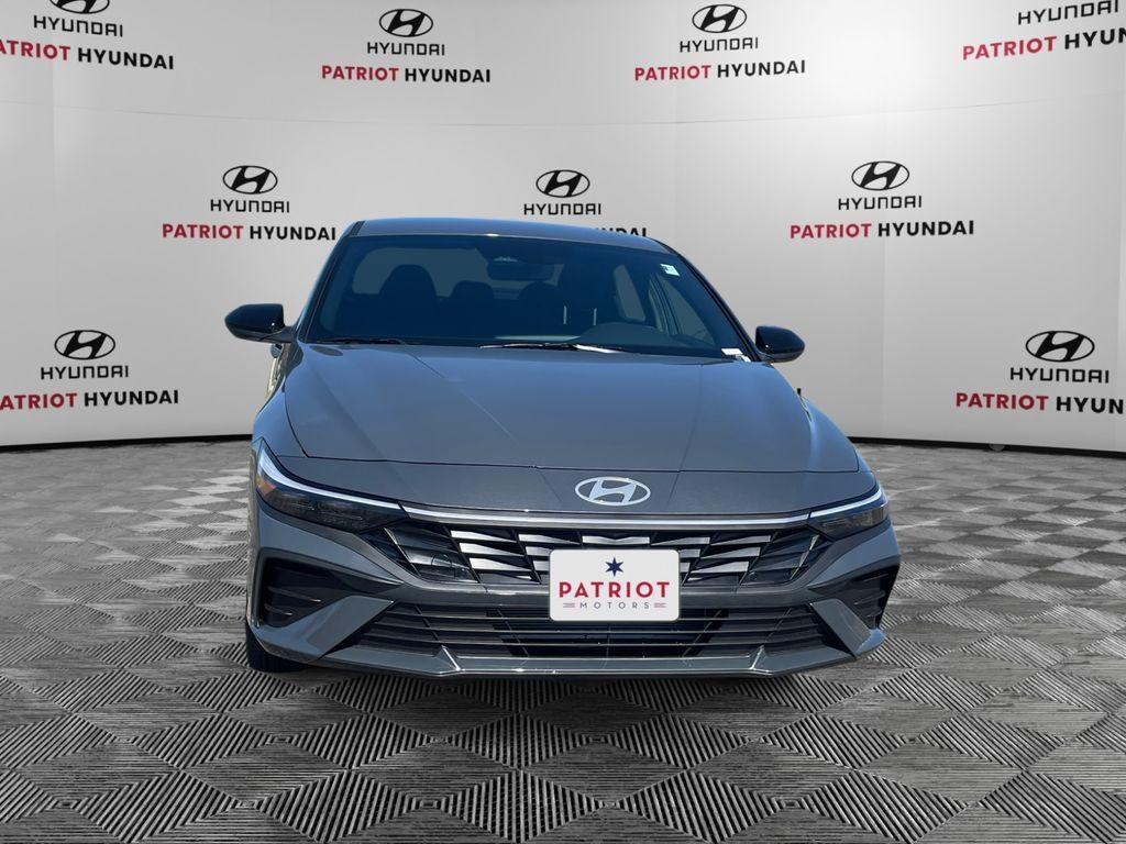 New 2026 Hyundai Elantra SEL Sport Sedan