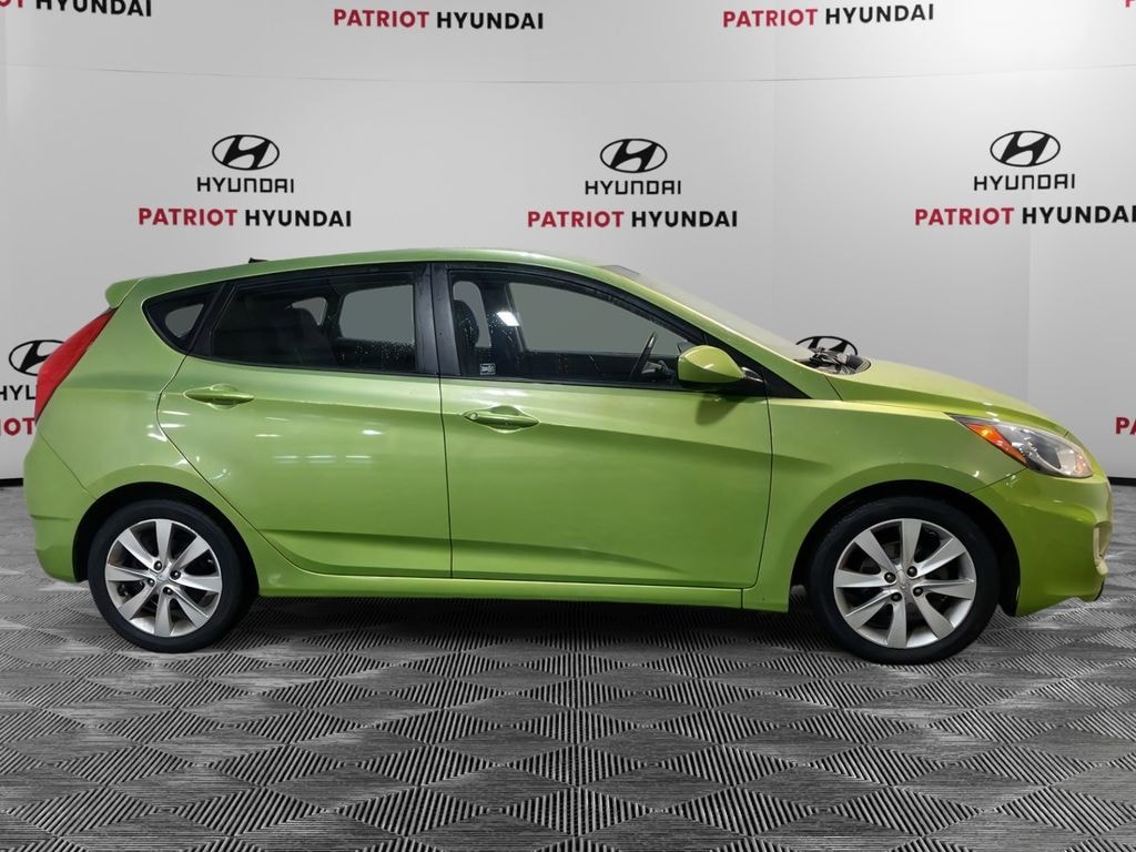 Used 2012 Hyundai Accent SE Hatchback