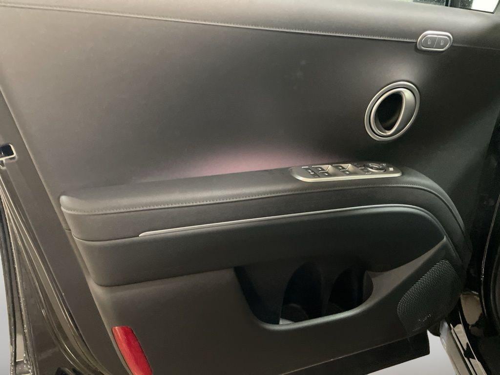 2026 Hyundai Palisade Limited - Photo 12