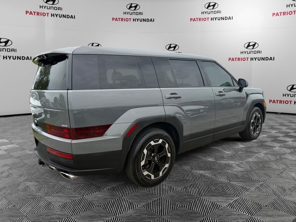Used 2025 Hyundai Santa Fe SE SUV