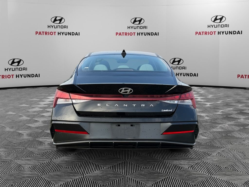 Used 2025 Hyundai Elantra Limited Sedan