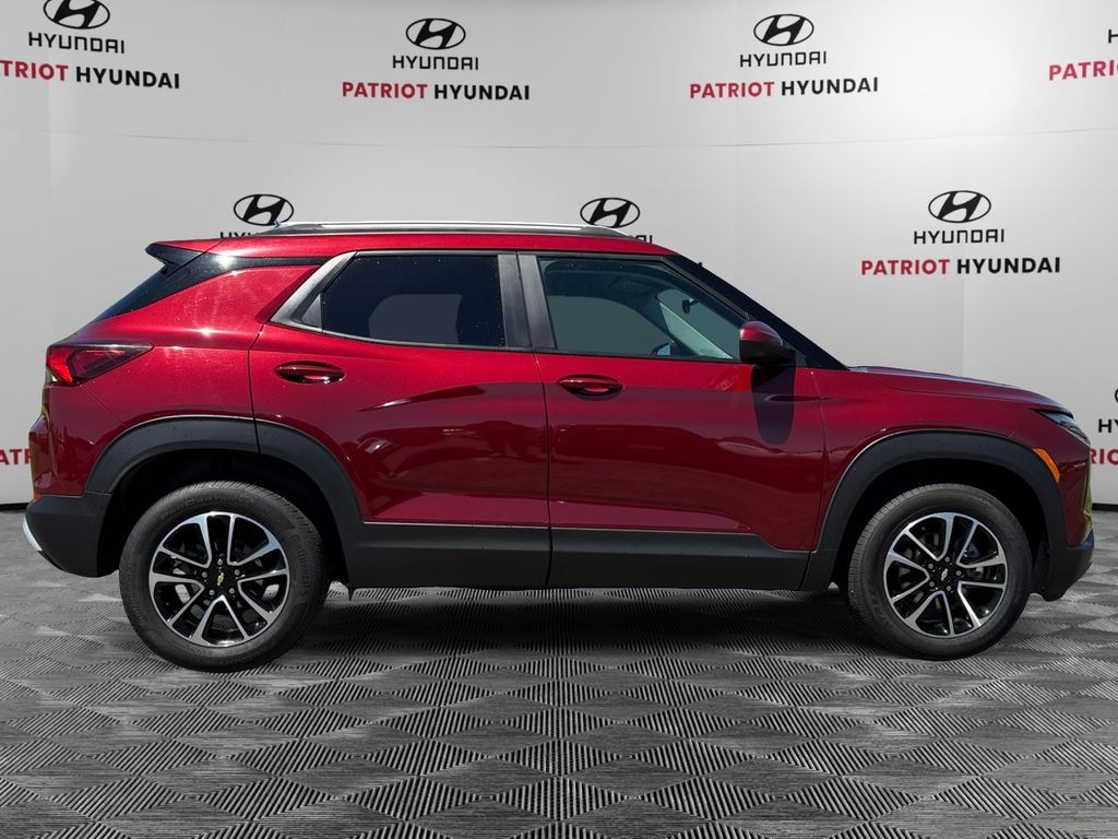 Used 2025 Chevrolet Trailblazer LT SUV