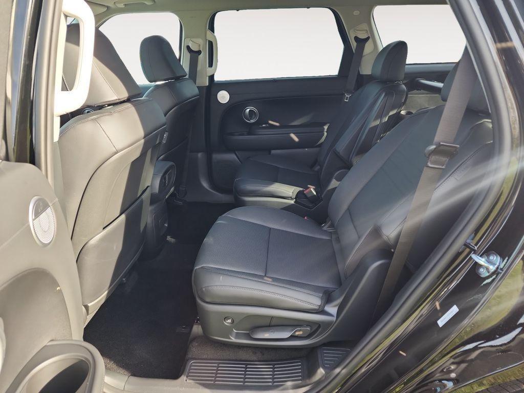 2026 Hyundai Palisade Limited - Photo 25