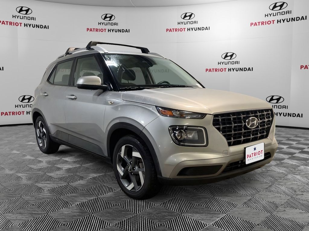 Used 2023 Hyundai Venue SEL SUV