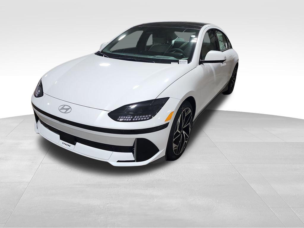 2025 Hyundai IONIQ 6 Sedan  2025 Hyundai IONIQ 6 Sedan