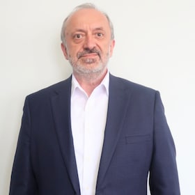 Staff member Bogdan Studzinski from ID_013ab0