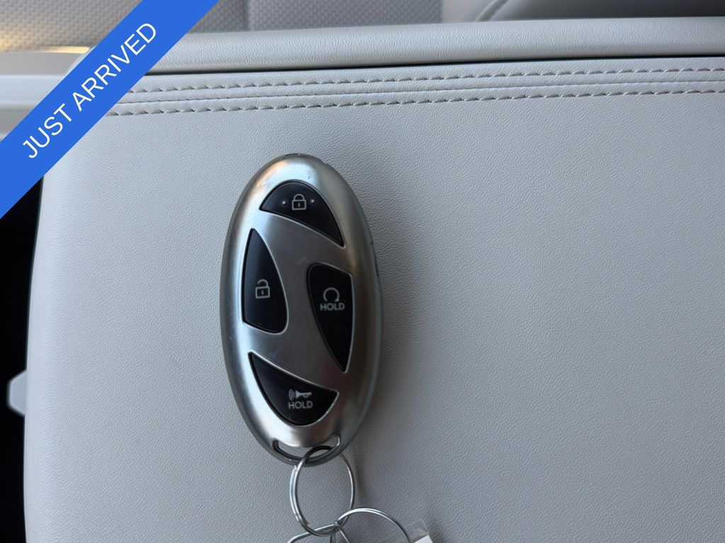 2025 Hyundai Santa Fe SEL - Photo 18