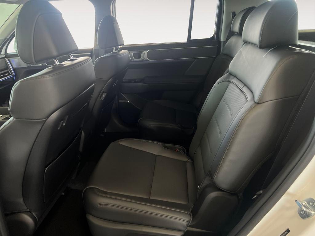 2026 Hyundai Santa Fe Limited - Photo 25
