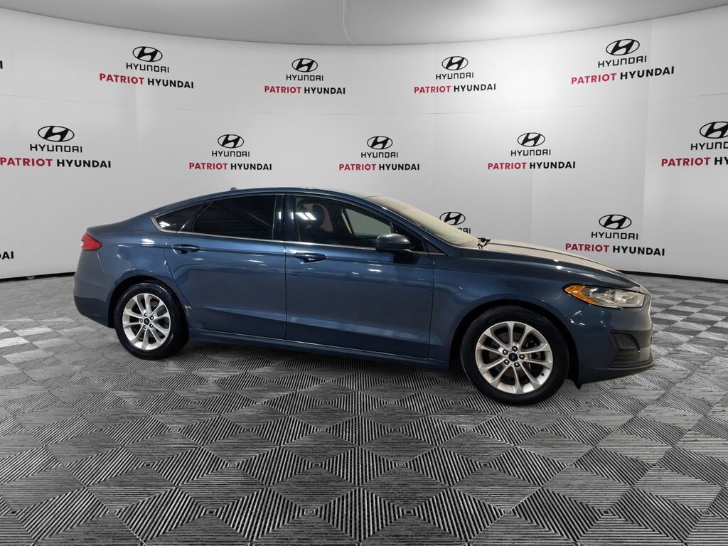 Used 2019 Ford Fusion SE Sedan